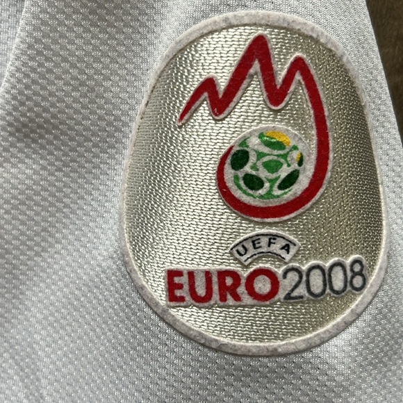 Simao Portugal Nike Euro 2008 Jersey - Picture 4 of 6